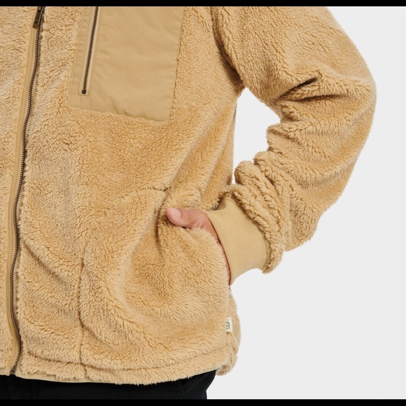UGG Men’s Lucas Sherpa Zip Up (NWT) - Picture 5 of 6
